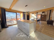 SERRE CHEVALIER-LE MONETIER LES BAINS Recently built chalet ideal for tradespeople
