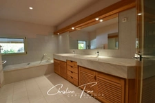 SERRE CHEVALIER- LA SALLE LES ALPES: majestic house with swimming pool