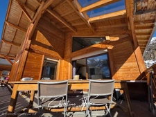 SERRE CHEVALIER-LE MONETIER LES BAINS Recently built chalet ideal for tradespeople