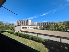 Appartement T5 lumineux de 80 m² avec balcon, cave et parking privatif – Échirolles