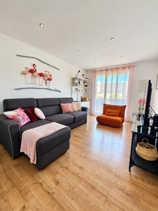 Appartement T5 lumineux de 80 m² avec balcon, cave et parking privatif – Échirolles