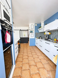 Appartement T5 lumineux de 80 m² avec balcon, cave et parking privatif – Échirolles