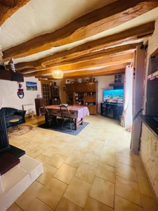 Charmante maison de village pleine de caractère à vendre 6 pièces POULIGNY SAINT PIERRE (36)