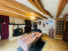 Charmante maison de village pleine de caractère à vendre 6 pièces POULIGNY SAINT PIERRE (36)