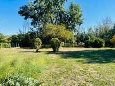 Terrain à vendre * Au bord de la Vienne * Un Véritable Havre de Paix * Terrain Arboré de 1 269 m²  CHAUVIGNY (86)
