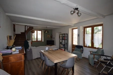 Maison à vendre  en pierre avec piscine  VERS (46)