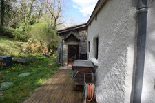 Maison à vendre  en pierre avec piscine  VERS (46)