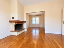 Au calme en impasse : maison familiale, 4 chambres dont 2 de plain-pied, 767 m² de terrain