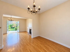 Au calme en impasse : maison familiale, 4 chambres dont 2 de plain-pied, 767 m² de terrain