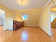 Au calme en impasse : maison familiale, 4 chambres dont 2 de plain-pied, 767 m² de terrain