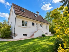 Au calme en impasse : maison familiale, 4 chambres dont 2 de plain-pied, 767 m² de terrain