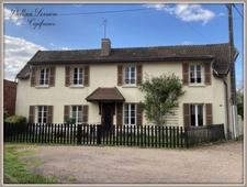 Maison familiale à rénover avec grand terrain arboré