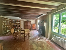 Maison de village en pierres_7 pièces_ 290 m2