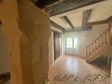 Maison de village en pierres_7 pièces_ 290 m2