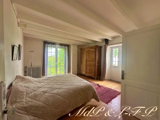 Maison de village en pierres_7 pièces_ 290 m2