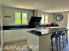 Propriete à vendre 10 pièces avec parc