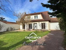 BRON CENTRE 7-room house with large garage and basement