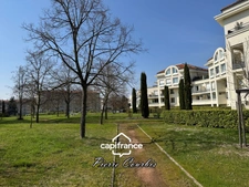 Ground floor apartment with garage and cellar for sale, 3 rooms, BRON (69)