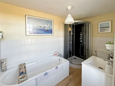 Stone house of 136 m² on 2720 m² of land, workshop of 108 m², Saint Clément Rancoudray (single-storey living)