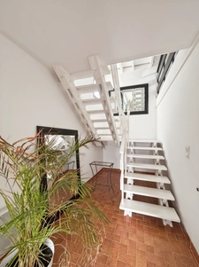Maison de ville de 106,9 M² avec bel espace de vie, 3 chambres, terrasse et véranda au cœur de Granville !