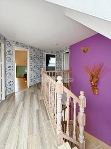  Superbe pavillon de 146 m² habitables sur un terrain arboré de 1334 m² – Le Neufbourg