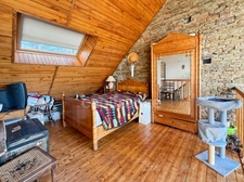 Maison en pierre de 252 m² – 8 pièces – Vue imprenable, cadre bucolique et calme absolu ! HOCQUIGNY 