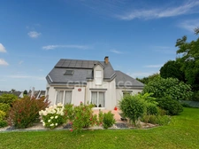  Superbe pavillon de 146 m² habitables sur un terrain arboré de 1334 m² – Le Neufbourg