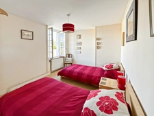Stone house of 136 m² on 2720 m² of land, workshop of 108 m², Saint Clément Rancoudray (single-storey living)