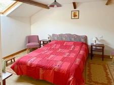 Mortain - House of 120 m² with independent gîte of 58 m² and land of 7,003 m² - The tranquility of the countryside with the advantages of the city