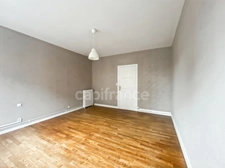 Appartement 118 m² : vaste séjour de 32 m², 3 chambres, cave, grenier et garage en plein centre de VIRE (14)