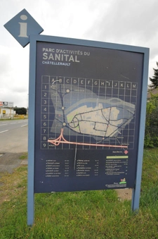 Dpt Vienne (86), à vendre CHATELLERAULT terrain Zone d'Activité Le Sanital
