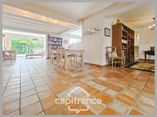 Maison à vendre 7 pièces, 180 m² BUXEROLLES (86), 5 chambres, 2 bureaux, piscine....