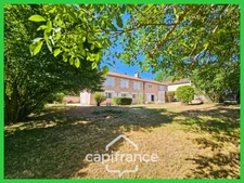 Maison 249 m², à vendre 8 pièces MIGNE AUXANCES (86), environnement et secteur de qualité.