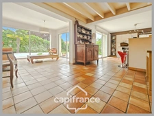 Maison à vendre 7 pièces, 180 m² BUXEROLLES (86), 5 chambres, 2 bureaux, piscine....
