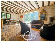 Maison 249 m², à vendre 8 pièces MIGNE AUXANCES (86), environnement et secteur de qualité.