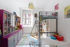 Maison familiale 4 chambres + bureau, cave et un grand jardin arboré