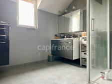 Maison à vendre 5 chambres - vie de plain-pied - jardin 1200m² - à 3 minutes de Doué-la-Fontaine