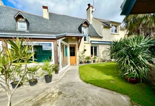Maison à vendre en pierre de tuffeaux à 5mn de Saumur,  6 pièces - 3 chambres-véranda-Jardin- garage