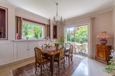 Propriete d'exception à vendre à SAUMUR (49400)  Panorama d'exception sur le château et la Loire - 328m² - 2278m²-piscine
