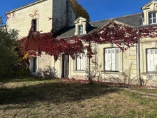 Dpt Maine et Loire (49), à vendre SAUMUR maison à restaurer avec terrain constructible 
