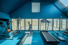 Propriete à vendre de 20 pièces à Saint-Nicolas-de-Bourgueil - ensemble de 457m² - Piscine interieure- vie de plain-pied