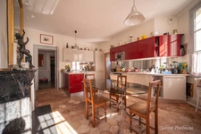 Exceptionnel au coeur de Saumur et des bords de loire une demeure de 375 m² - dépendances - Garages - jardin -1439m² 