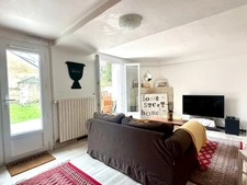 For sale - Saumur town centre (49400) - Tuffeau stone house - 5 bedrooms - Garden - 152 m²