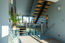 Contemporary property of 228 m² on a fenced plot of 2989 m² with swimming pool, 10 minutes from Saumur and 40 minutes from Angers 