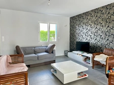 Maison à vendre de 4 chambres, 115m² de 2005 pièces VIVY (49680)