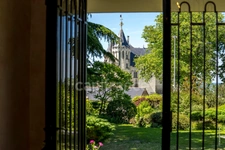 Propriete d'exception à vendre à SAUMUR (49400)  Panorama d'exception sur le château et la Loire - 328m² - 2278m²-piscine