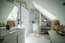 Propriete à vendre de 20 pièces à Saint-Nicolas-de-Bourgueil - ensemble de 457m² - Piscine interieure- vie de plain-pied