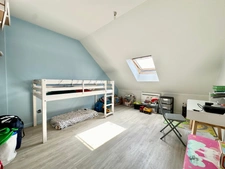 Maison à vendre de 4 chambres, 115m² de 2005 pièces VIVY (49680)