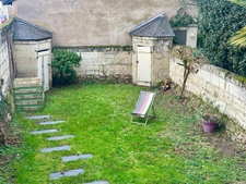 For sale - Saumur town centre (49400) - Tuffeau stone house - 5 bedrooms - Garden - 152 m²