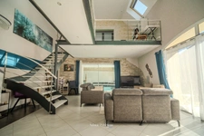 Propriete à vendre de 20 pièces à Saint-Nicolas-de-Bourgueil - ensemble de 457m² - Piscine interieure- vie de plain-pied